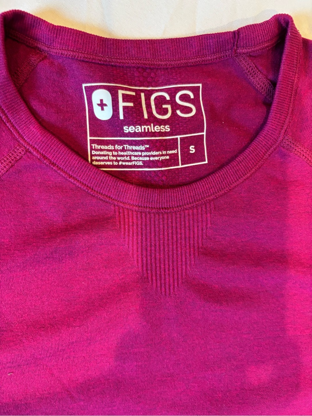FIGS Limited Edition Salta Seamless Long Sleeve Underscrub Top in Berry Magenta - Picture 2 of 6
